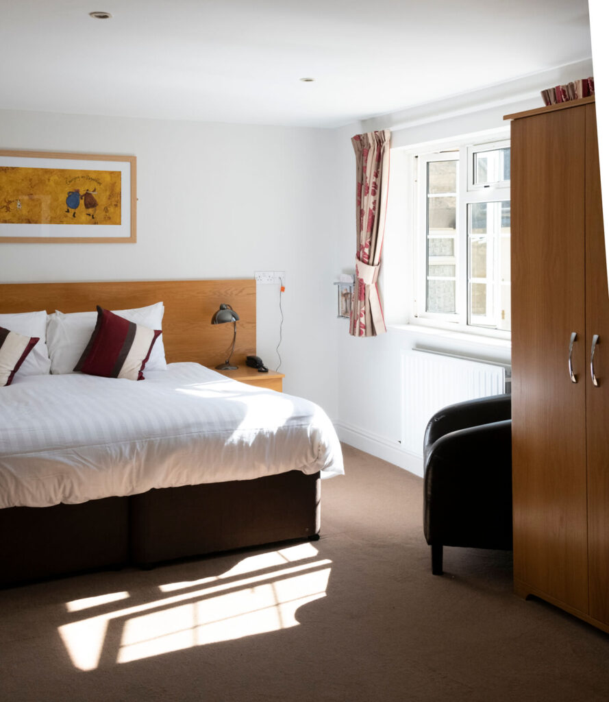 Pettifers Hotel