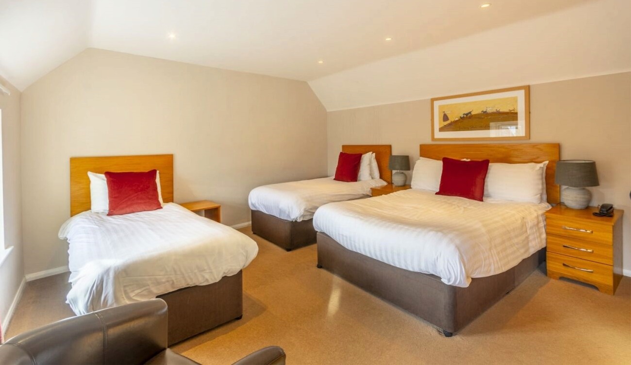 Pettifers Hotel