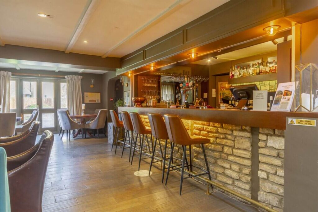 bar