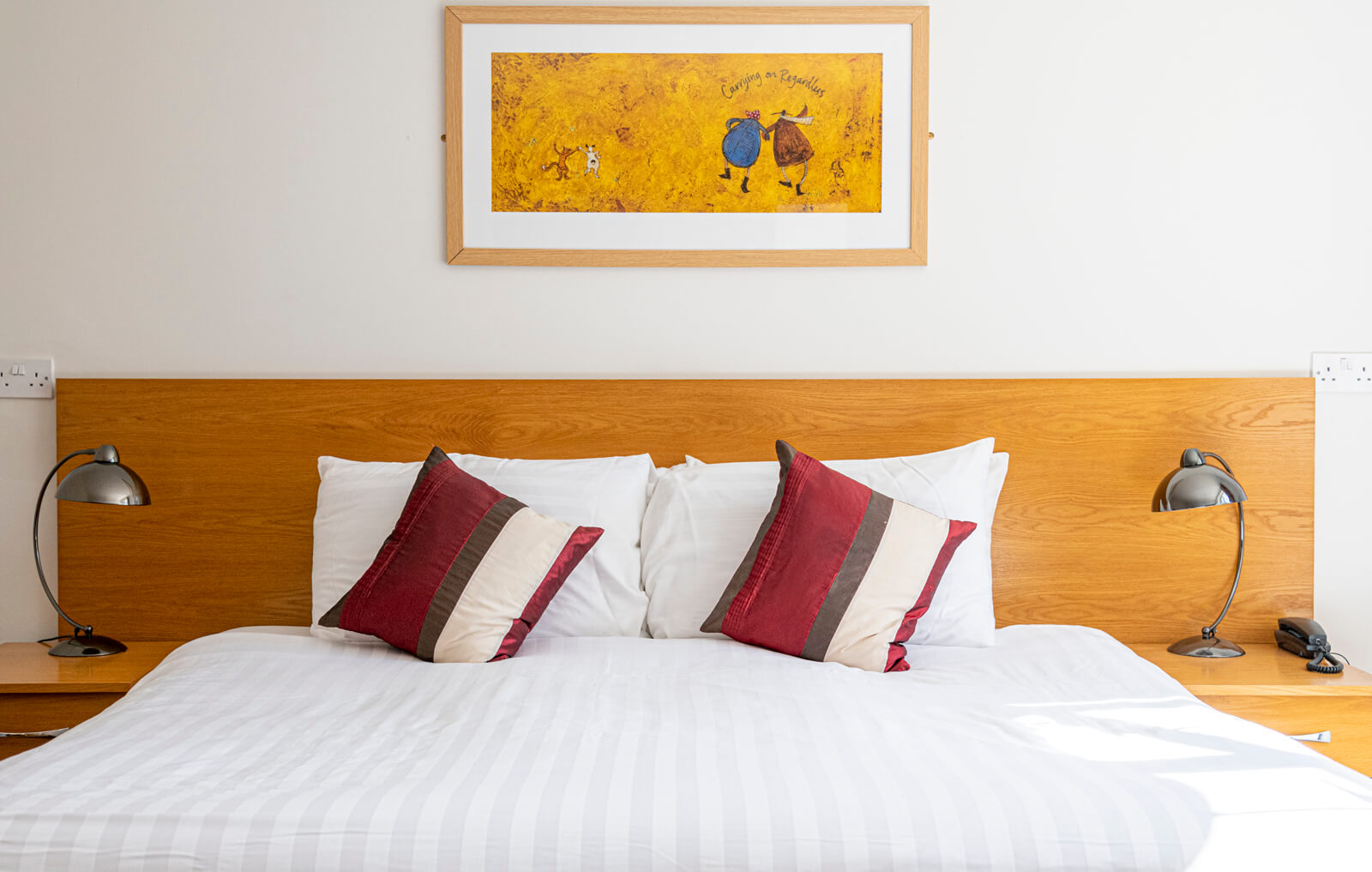 Pettifers Hotel