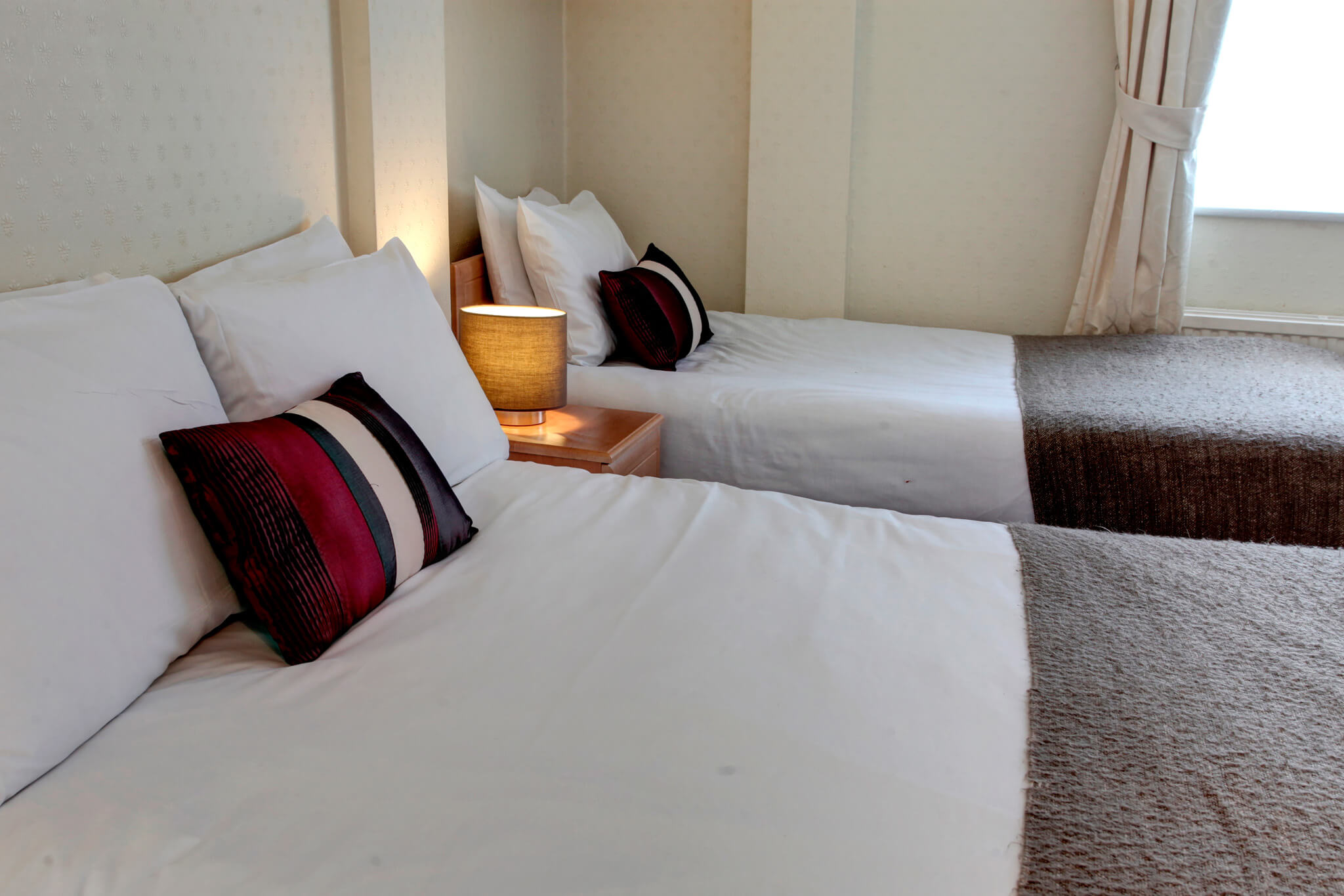 Pettifers Hotel